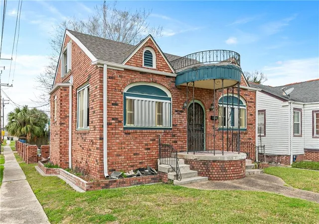 Photo 1 of Single family home for sale at 3100 New Orleans St, New Orleans, LA 70122 | MLS# 2545021 | Listing updated on 2026-08-18