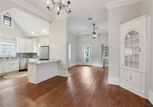 4th image of 1735 Delachaise St, New Orleans, LA 70115 | MLS# 2545288