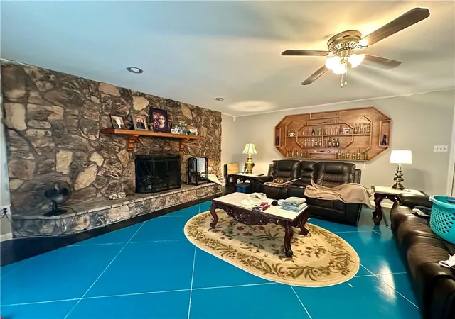 Photo 2 of Sale Pending at 40055 Hickory Ln, Ponchatoula, LA 70454 | MLS# 2545612 | Listing updated on 2026-08-18