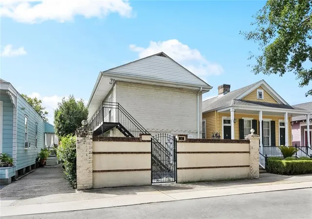 Photo 2 of Condo for sale at 257 Cherokee St #3, New Orleans, LA 70118 | MLS# 2545645 | Listing updated on 2026-08-18
