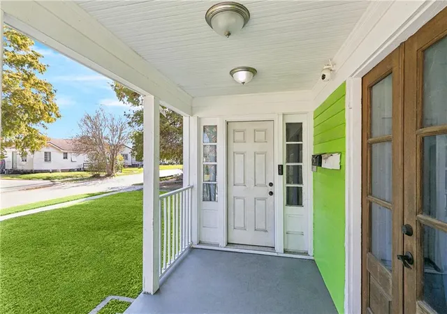 Photo 3 of Multi family home for sale at 16 Hawkins Ave, Jefferson, LA 70121 | MLS# 2545874 | Listing updated on 2026-09-28