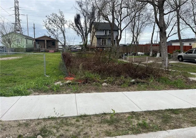 Photo 2 of Land for sale at 3011 Laussat Pl, New Orleans, LA 70117 | MLS# 2546261 | Listing updated on 2026-08-11