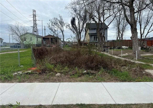 Photo 3 of Land for sale at 3011 Laussat Pl, New Orleans, LA 70117 | MLS# 2546261 | Listing updated on 2026-08-11