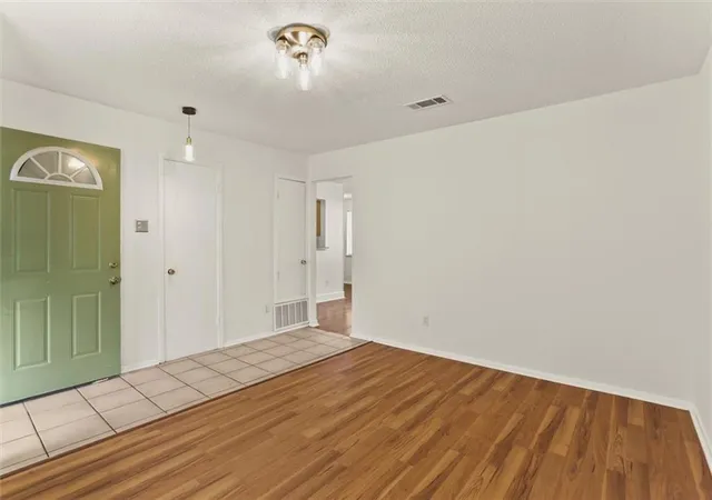 Photo 3 of Single family home for sale at 6220 Kingston Ct, New Orleans, LA 70131 | MLS# 2546233 | Listing updated on 2026-08-11