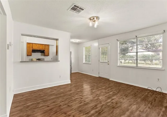 Photo 3 of Single family home for sale at 6220 Kingston Ct, New Orleans, LA 70131 | MLS# 2546233 | Listing updated on 2026-08-11