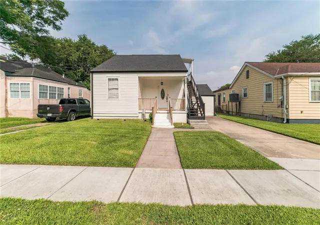 2nd image of 616 Lebeau St, Arabi, LA 70032 | MLS# 2546342