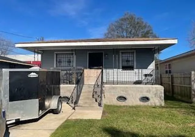 Photo 1 of Single family home for sale at 3120 Augusta St, Kenner, LA 70065 | MLS# 2546247 | Listing updated on 2026-08-22