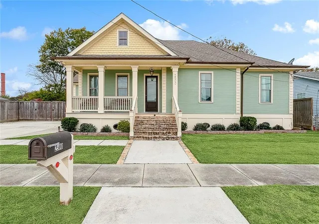 4th image of 2500 Culotta St, Chalmette, LA 70043 | MLS# 2547642