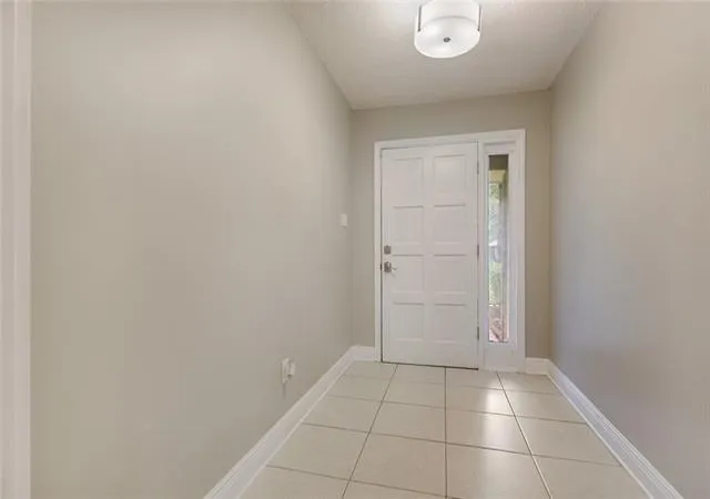 Photo 3 of Single family home for sale at 564 Manchester Dr, Slidell, LA 70461 | MLS# 2545575 | Listing updated on 2026-08-07