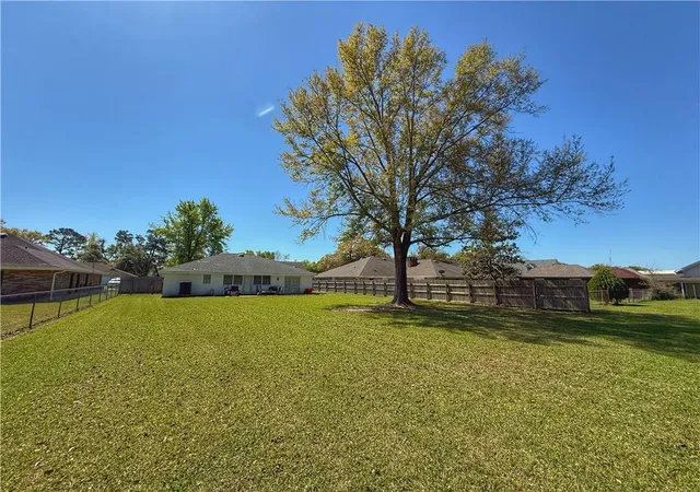 Photo 28 of Single family home for sale at 219 Devon Rd, La Place, LA 70068 | MLS# 2547615 | Listing updated on 2026-08-22