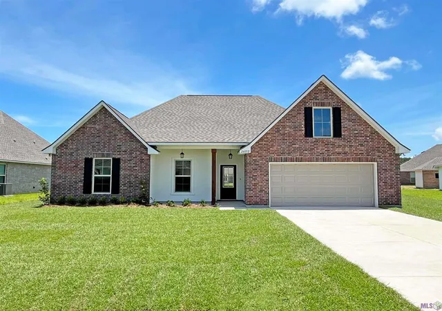 Photo 1 of Sale Pending at 26052 Salt Grass Dr, Ponchatoula, LA 70454 | MLS# NO2026004812 | Listing updated on 2026-08-11