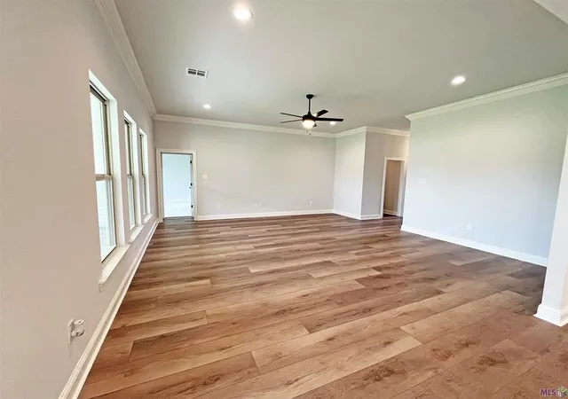 Photo 2 of Sale Pending at 26052 Salt Grass Dr, Ponchatoula, LA 70454 | MLS# NO2026004812 | Listing updated on 2026-08-11