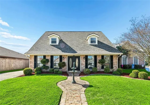 2nd image of 120 Columbia Pl, Slidell, LA 70458 | MLS# 2548763