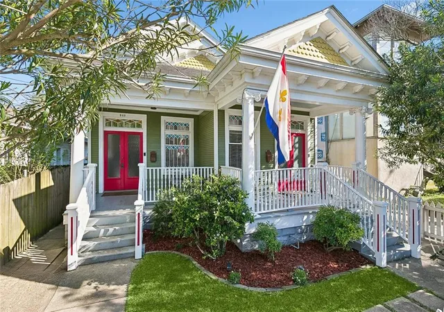 2nd image of 817 19 Cherokee St, New Orleans, LA 70118 | MLS# 2548041