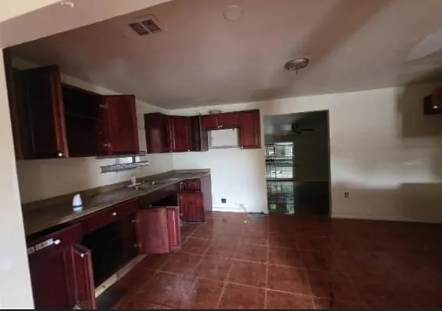 Photo 4 of Single family home for sale at 1436 Strand Ct, New Orleans, LA 70117 | MLS# 2549555 | Listing updated on 2026-08-20