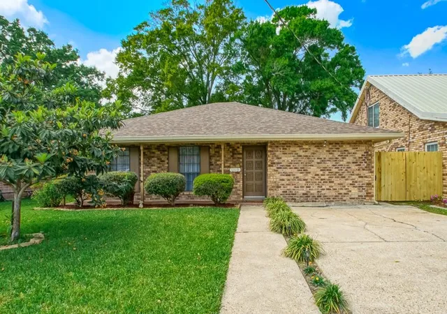 Photo 1 of Single family home for sale at 1115 Hudson St, Kenner, LA 70062 | MLS# 2549704 | Listing updated on 2026-08-09