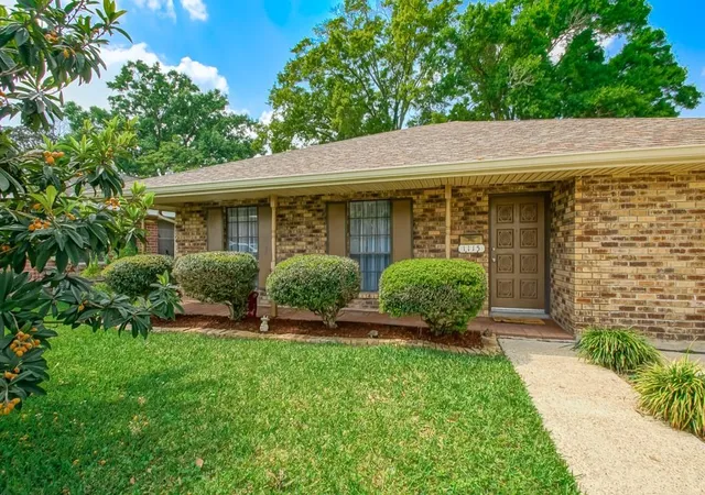 Photo 2 of Single family home for sale at 1115 Hudson St, Kenner, LA 70062 | MLS# 2549704 | Listing updated on 2026-08-09