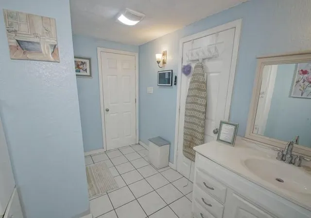 Photo 4 of Single family home for sale at 719 S Salcedo St, New Orleans, LA 70119 | MLS# 2550034 | Listing updated on 2026-08-12