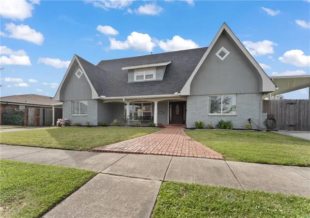 1st image of 70 Carolyn Ct, Arabi, LA 70032 | MLS# 2545452