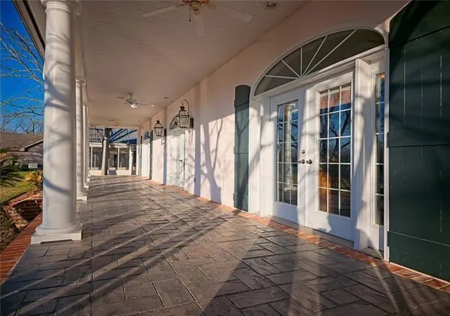 Photo 3 of Mansion for sale at 164 Melrose Bnd Blvd, Natchez, LA 71456 | MLS# 2550846 | Listing updated on 2026-08-06