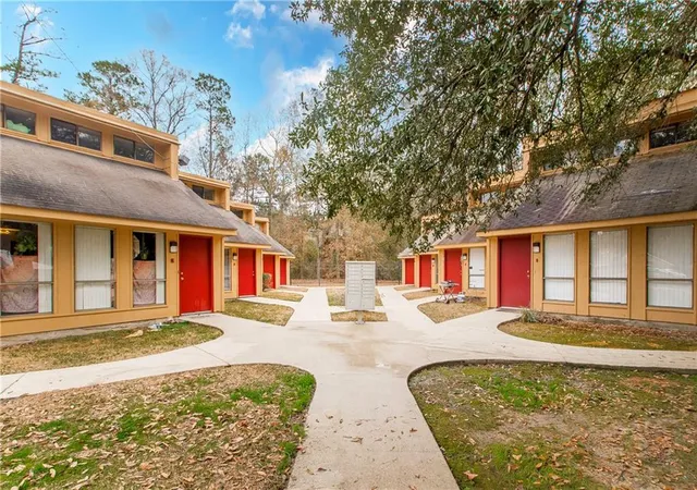 Photo 1 of Sale Pending at 44 Whitamar Dr, Hammond, LA 70401 | MLS# 2550398 | Listing updated on 2026-08-19