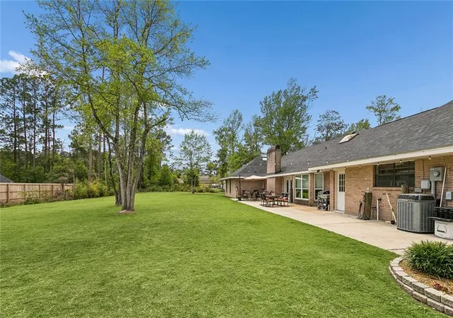 Photo 25 of Sale Pending at 122 Rue De La Paix, Slidell, LA 70461 | MLS# 2550370 | Listing updated on 2026-08-12