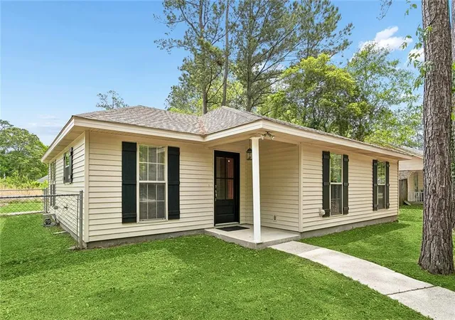 Photo 1 of Single family home for sale at 60418 Citron Dr, Lacombe, LA 70445 | MLS# 2551036 | Listing updated on 2026-08-17
