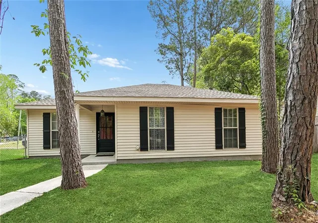 Photo 2 of Single family home for sale at 60418 Citron Dr, Lacombe, LA 70445 | MLS# 2551036 | Listing updated on 2026-08-17