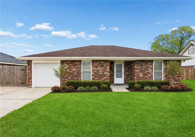 Photo 1 of Single family home for sale at 5336 Ehret Rd, Marrero, LA 70072 | MLS# 2549737 | Listing updated on 2026-08-11