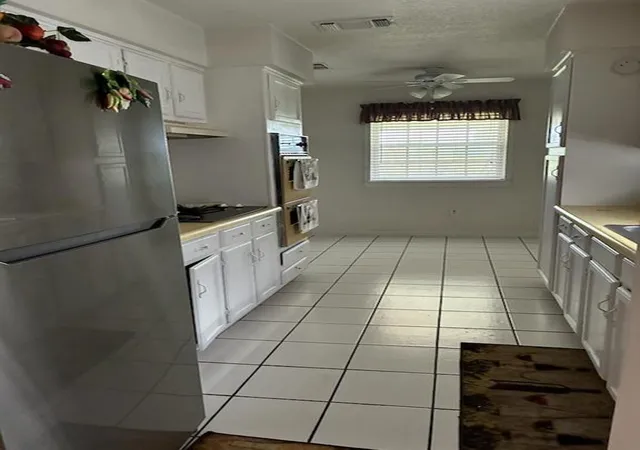 Photo 3 of Single family home for sale at 2207 N Friendship Dr, Harvey, LA 70058 | MLS# 2550878 | Listing updated on 2026-08-17