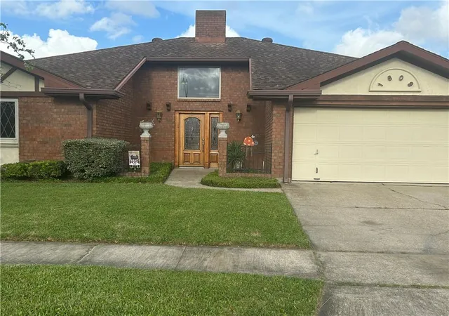 Photo 2 of Single family home for sale at 1609 Celtic Dr, Marrero, LA 70072 | MLS# 2551302 | Listing updated on 2026-08-06