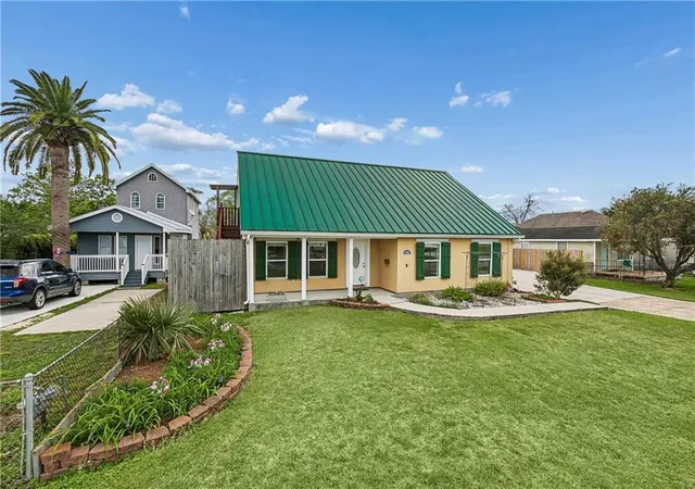 2nd image of 1321 Avenue A Avenue, Marrero, LA 70072 | MLS# 2551327