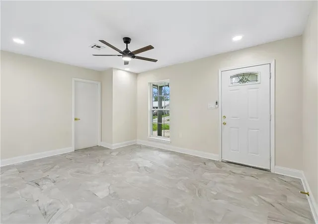 Photo 3 of Single family home for sale at 355 Azalea Dr, Waggaman, LA 70094 | MLS# 2551173 | Listing updated on 2026-08-25