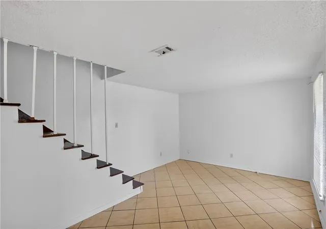 Photo 3 of Single family home for sale at 5441 Tusa Dr, Marrero, LA 70072 | MLS# 2551908 | Listing updated on 2026-08-21