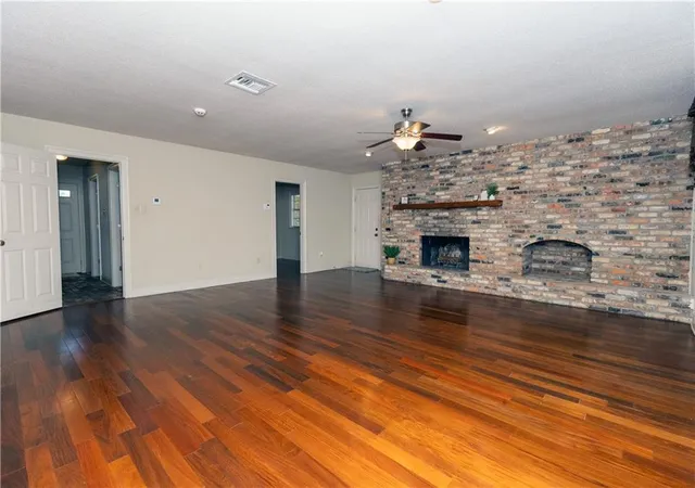 Photo 3 of Single family home for sale at 2233 Bayou Ln, Slidell, LA 70458 | MLS# 2549496 | Listing updated on 2026-08-13