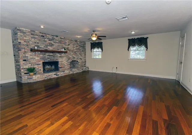 Photo 4 of Single family home for sale at 2233 Bayou Ln, Slidell, LA 70458 | MLS# 2549496 | Listing updated on 2026-08-13