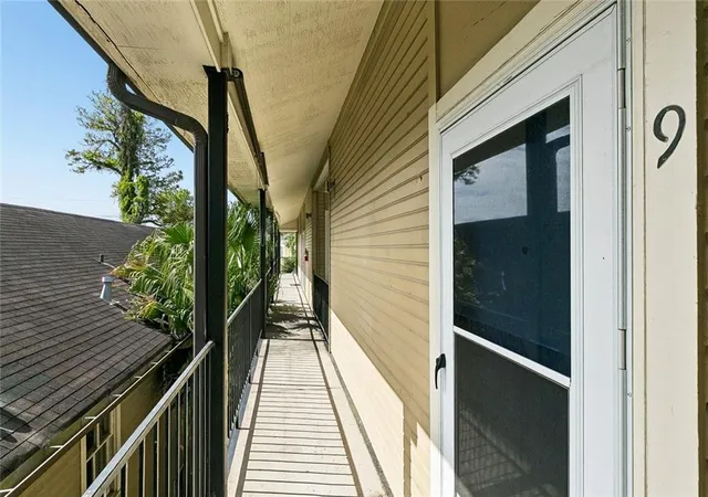Photo 3 of Condo for sale at 2338 Magazine St #9, New Orleans, LA 70130 | MLS# 2552392 | Listing updated on 2026-08-14