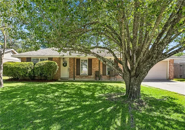 Photo 2 of Sale Pending at 3638 Peachtree St, Slidell, LA 70458 | MLS# 2549781 | Listing updated on 2026-08-18