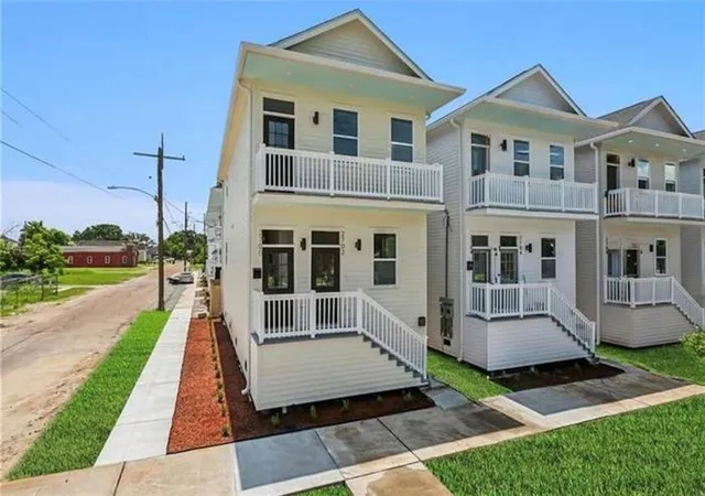 Photo 1 of Multi family home for sale at 2700 S 02 Galvez St, New Orleans, LA 70125 | MLS# 2552949 | Listing updated on 2026-08-25