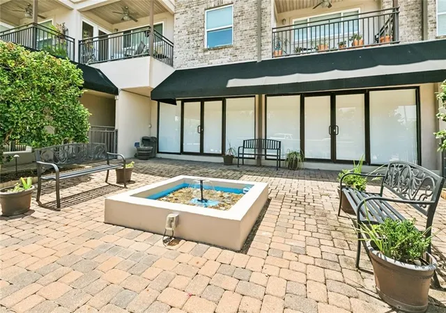 Photo 2 of Condo for sale at 500 Lake Marina Ave #322, New Orleans, LA 70124 | MLS# 2553020 | Listing updated on 2026-08-16