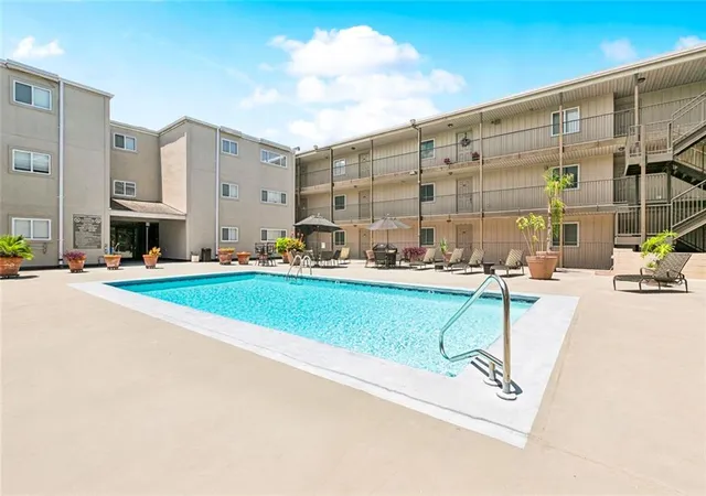 Photo 4 of Condo for sale at 500 Lake Marina Ave #322, New Orleans, LA 70124 | MLS# 2553020 | Listing updated on 2026-08-16
