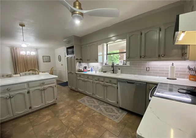 Photo 4 of Single family home for sale at 16114 Cut Off Rd, Kentwood, LA 70444 | MLS# 2553292 | Listing updated on 2026-08-11