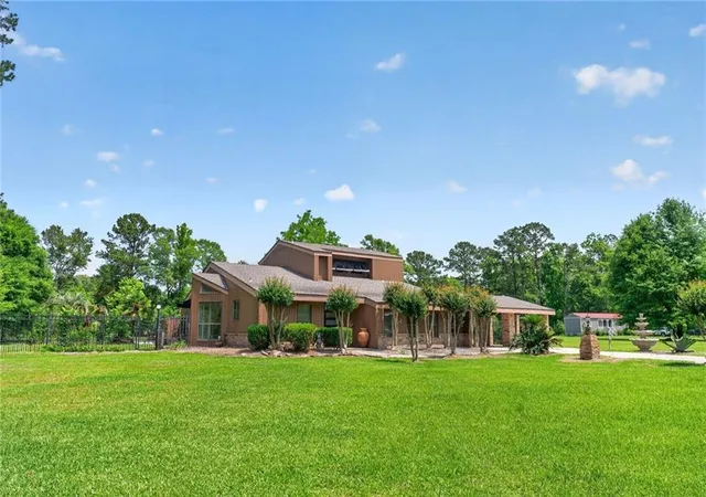 Photo 2 of Sale Pending at 28267 Stanga Ln, Ponchatoula, LA 70454 | MLS# 2550082 | Listing updated on 2026-08-14