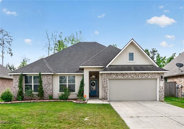 Photo 1 of Single family home for sale at 42352 Landing View Rd, Ponchatoula, LA 70454 | MLS# 2549033 | Listing updated on 2026-08-20