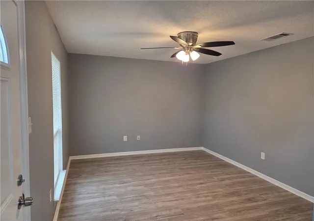 Photo 2 of Single family home for sale at 2617 Colorado Dr, Marrero, LA 70072 | MLS# 2553777 | Listing updated on 2026-08-19
