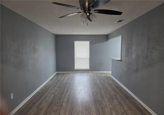 Photo 4 of Single family home for sale at 2617 Colorado Dr, Marrero, LA 70072 | MLS# 2553777 | Listing updated on 2026-09-29