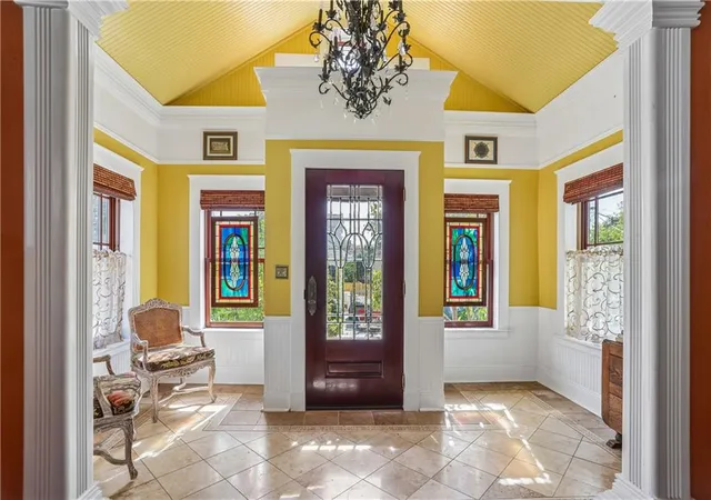 Photo 2 of Single family home for sale at 965 Taft Pl, New Orleans, LA 70119 | MLS# 2553065 | Listing updated on 2026-08-17