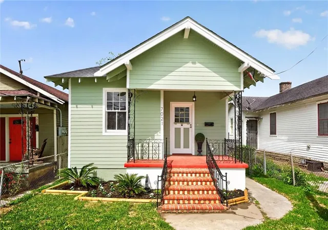 Photo 2 of Single family home for sale at 7021 Fig St, New Orleans, LA 70125 | MLS# 2554174 | Listing updated on 2026-08-20