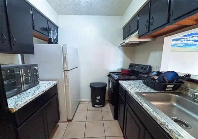 Listing Photo 5 - Condo for sale in building located at 3502 Vespasian St, New Orleans, LA 70114 - Unit #154