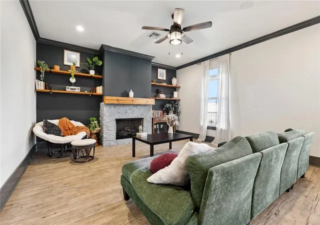 Photo 3 of Single family home for sale at 229 Jaguar Dr, Arabi, LA 70032 | MLS# 2554759 | Listing updated on 2026-08-19